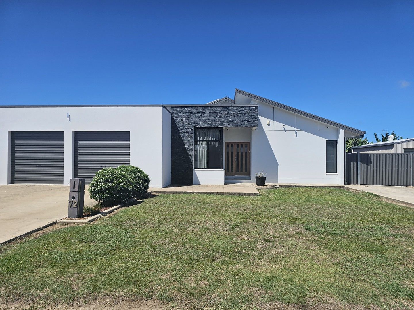 4 bedrooms House in 72 Young Street AYR QLD, 4807