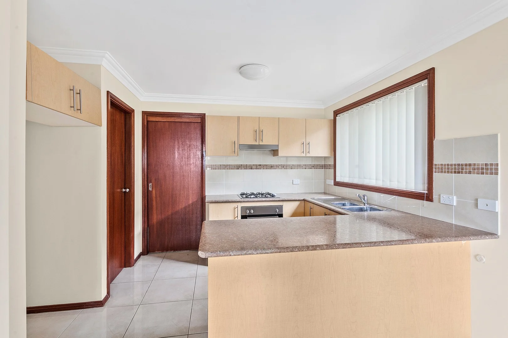 a/106 Tongarra Road, Albion Park NSW 2527