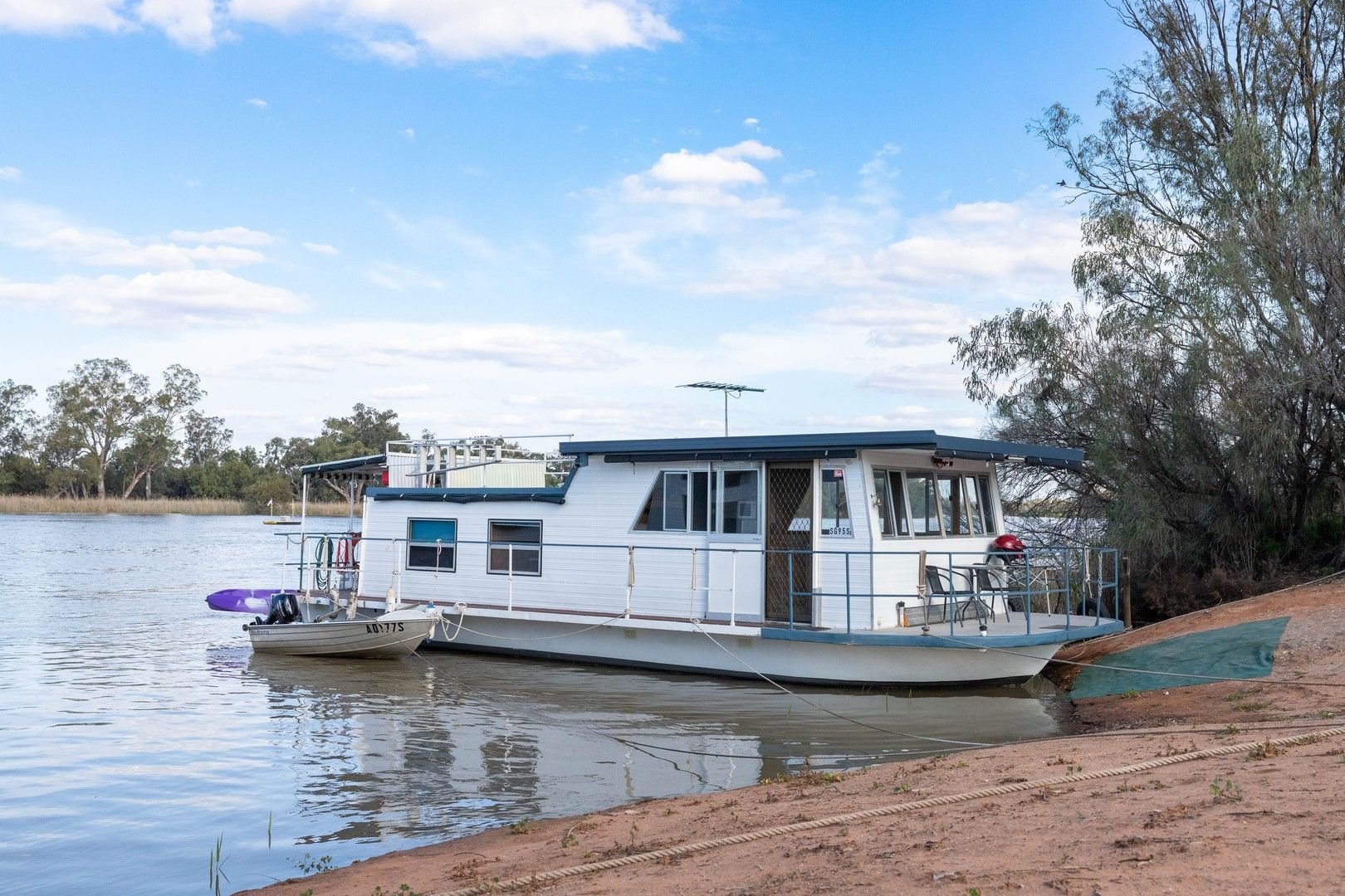 Houseboat Rocinante Big River Marina, Riverview Drive, Berri SA 5343, Image 0