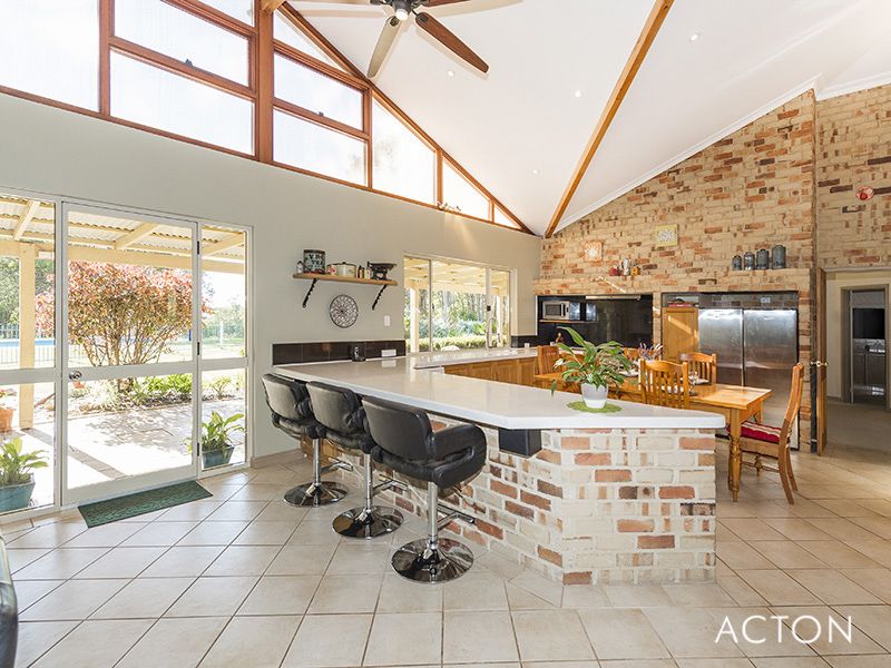 19 Raywood Road, Bouvard WA 6211, Image 2