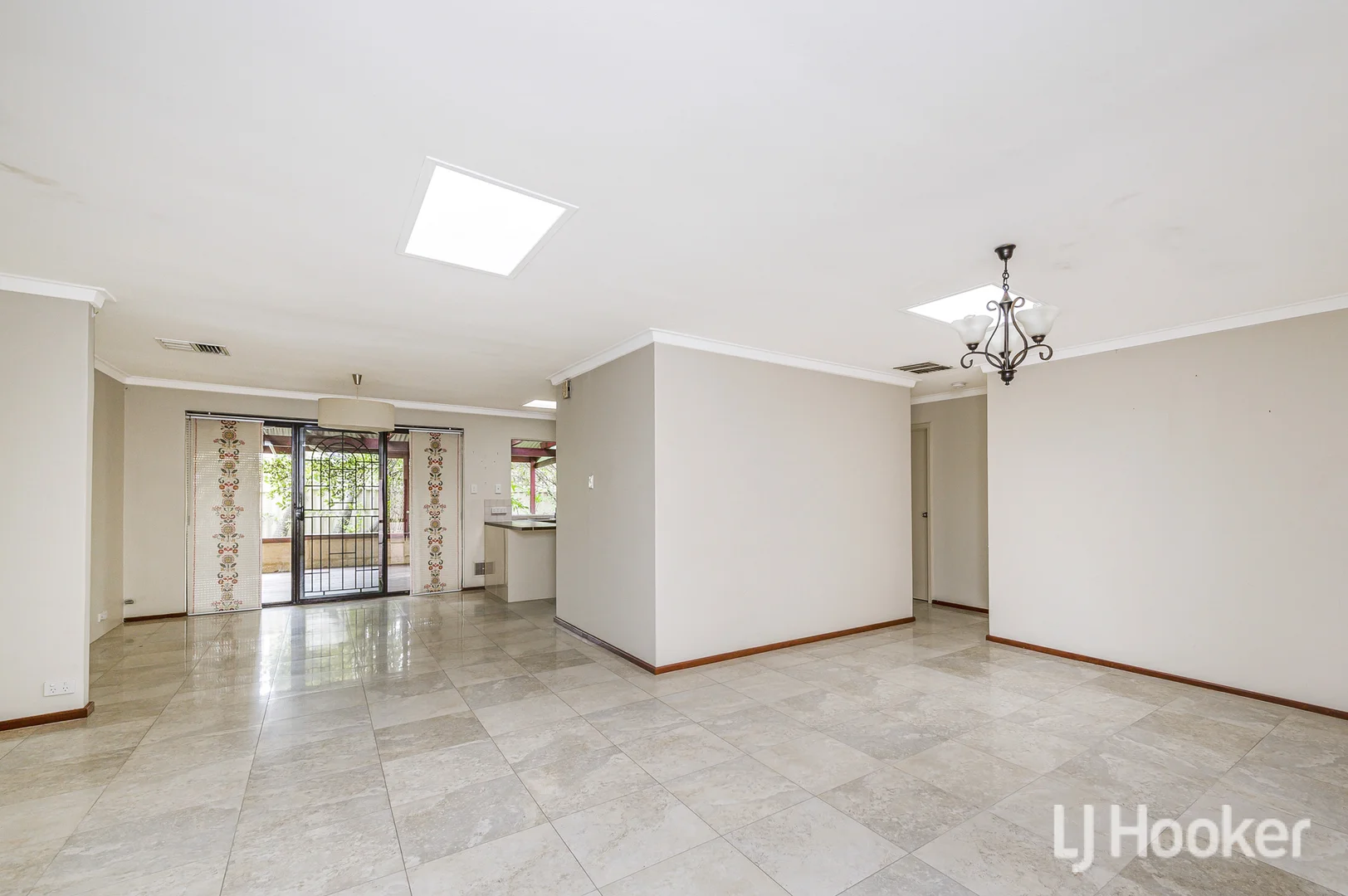 Additional image 4 of 2/61 Connelly Way, Booragoon WA 6154