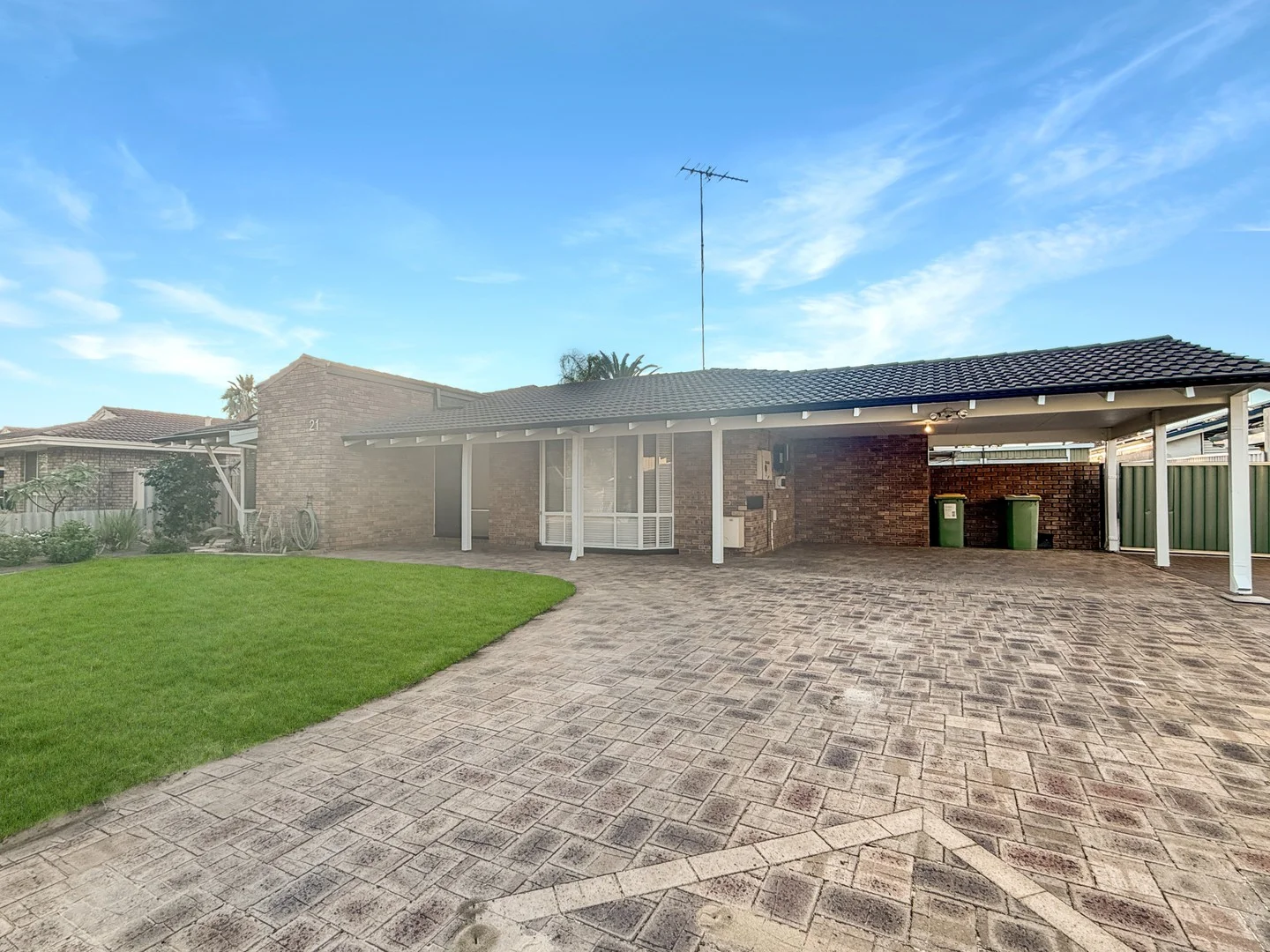 21 Hanson Way, Dudley Park WA 6210