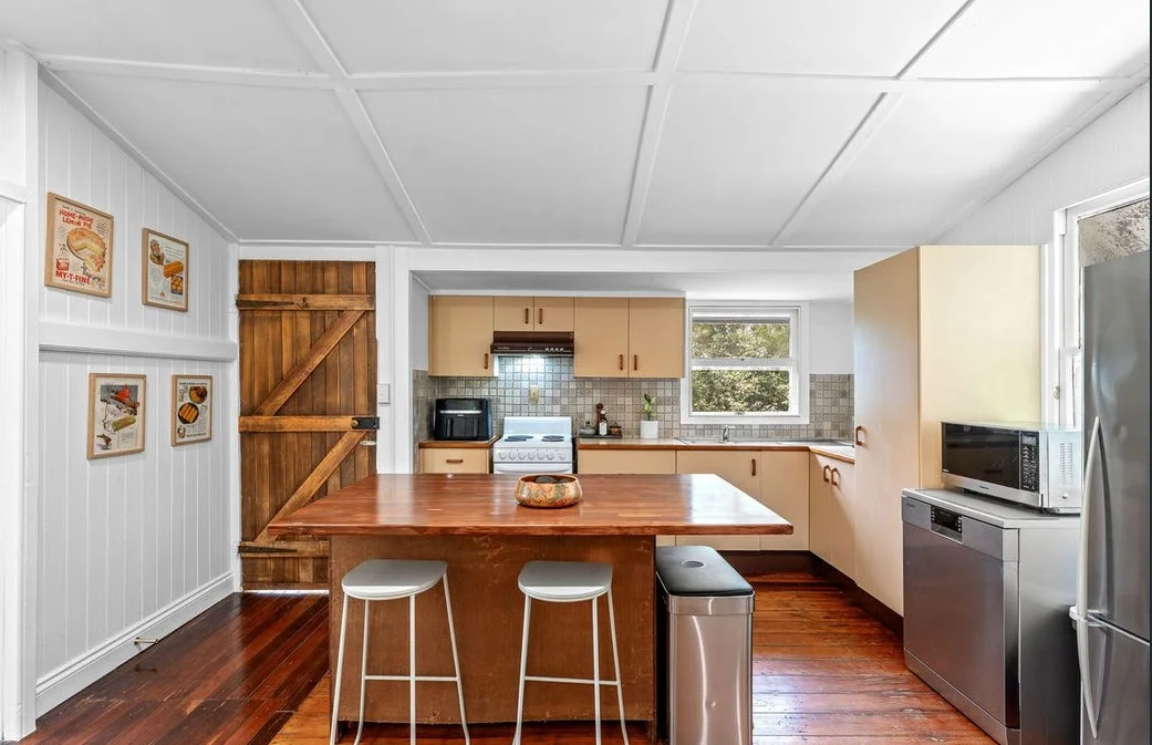 Additional image 2 of 38 Thompson St, Silkstone QLD 4304