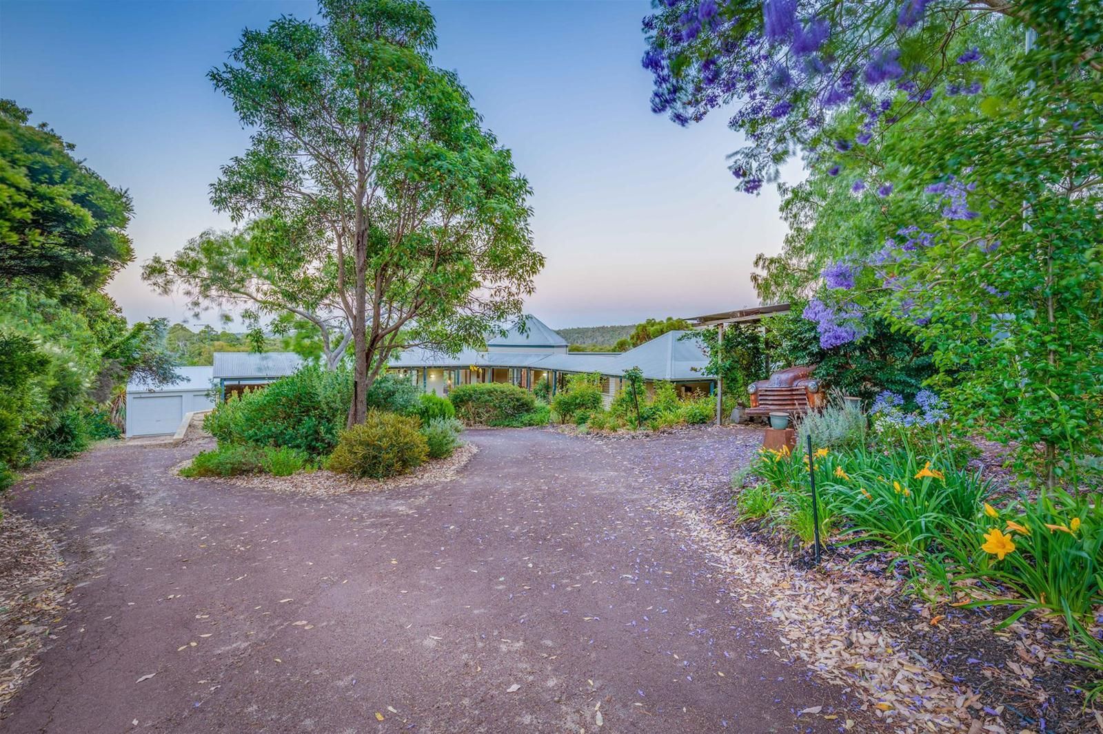 50 Broadway Road, Bickley WA 6076