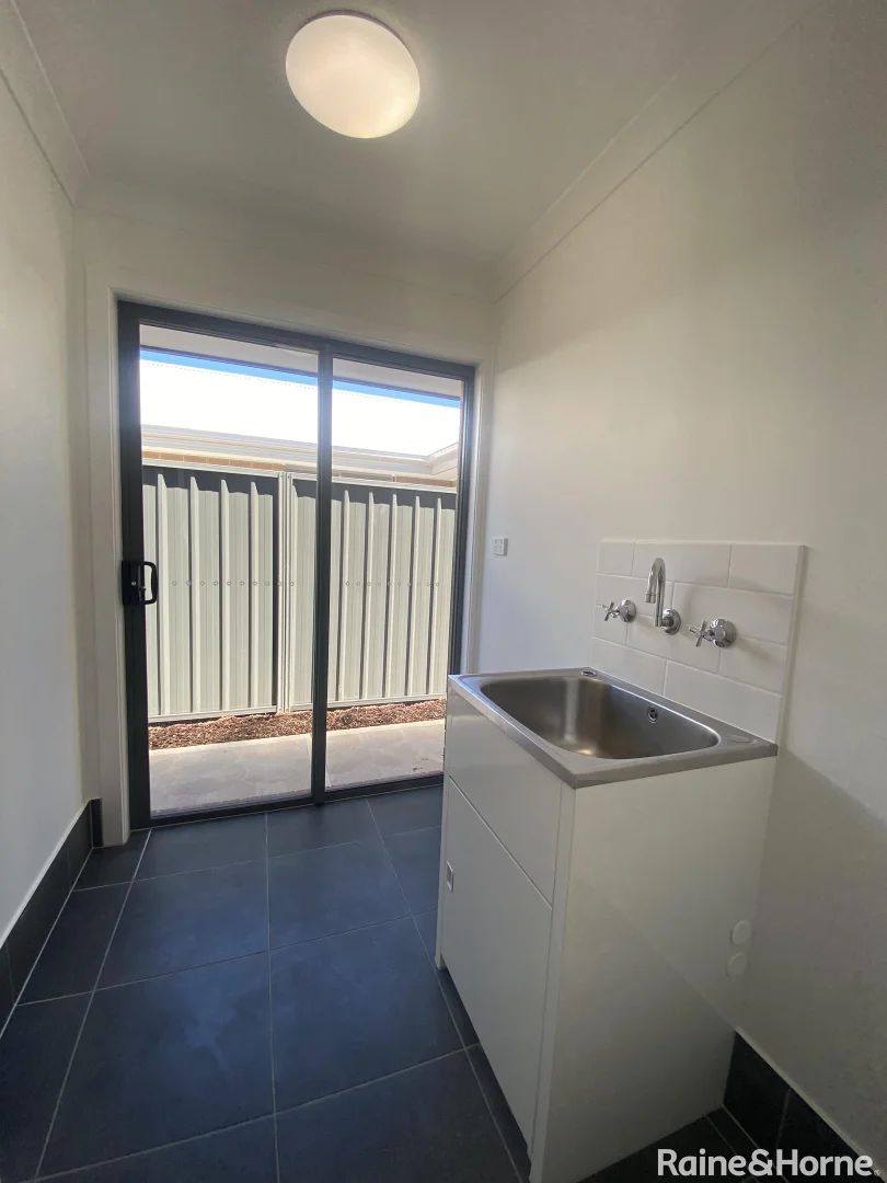 Additional image 12 of 46 West Parkway, Andrews Farm SA 5114