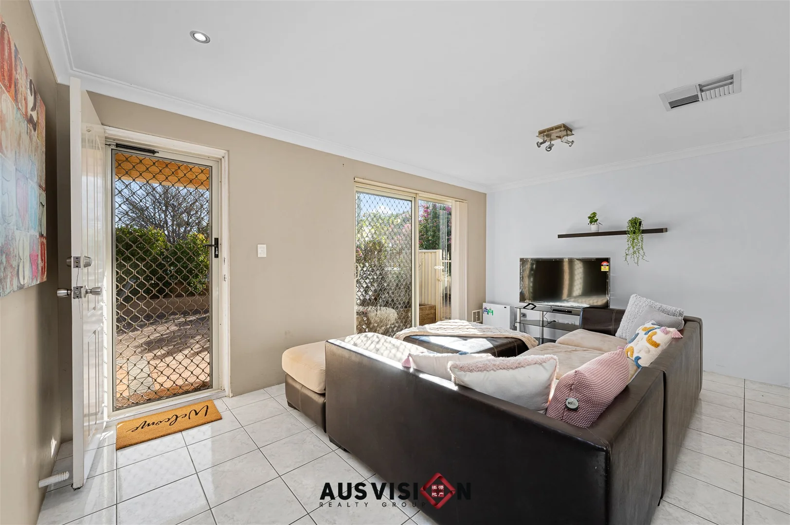 Additional image 5 of 1/18 Hogarth St, Cannington WA 6107