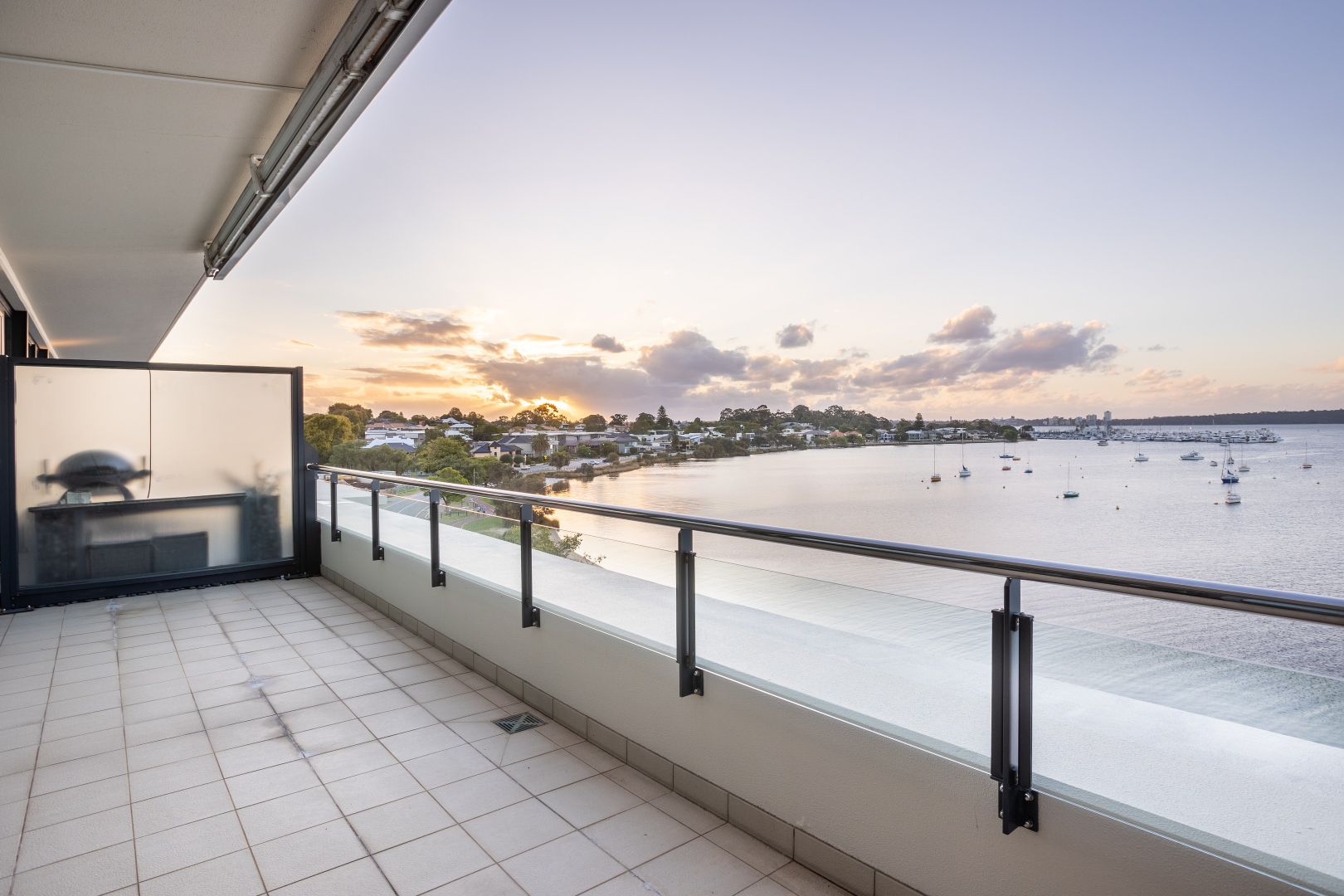 N504/70-72 Canning Beach Road, Applecross WA 6153, Image 2