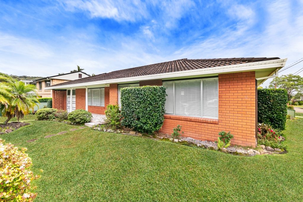 39 Sunshine Drive, Point Clare NSW 2250, Image 1