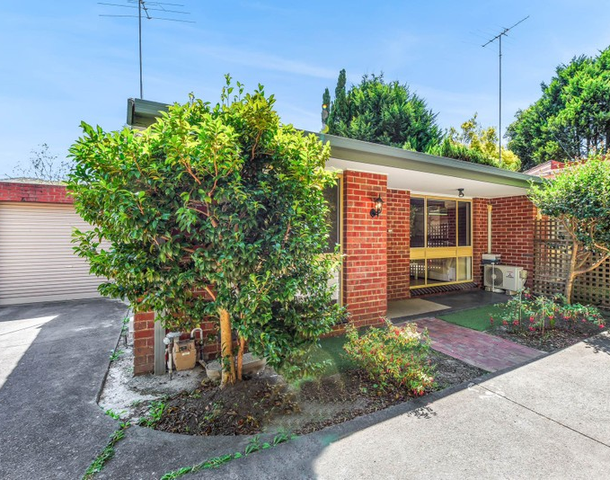 2/57 Rosella Street, Doncaster East VIC 3109