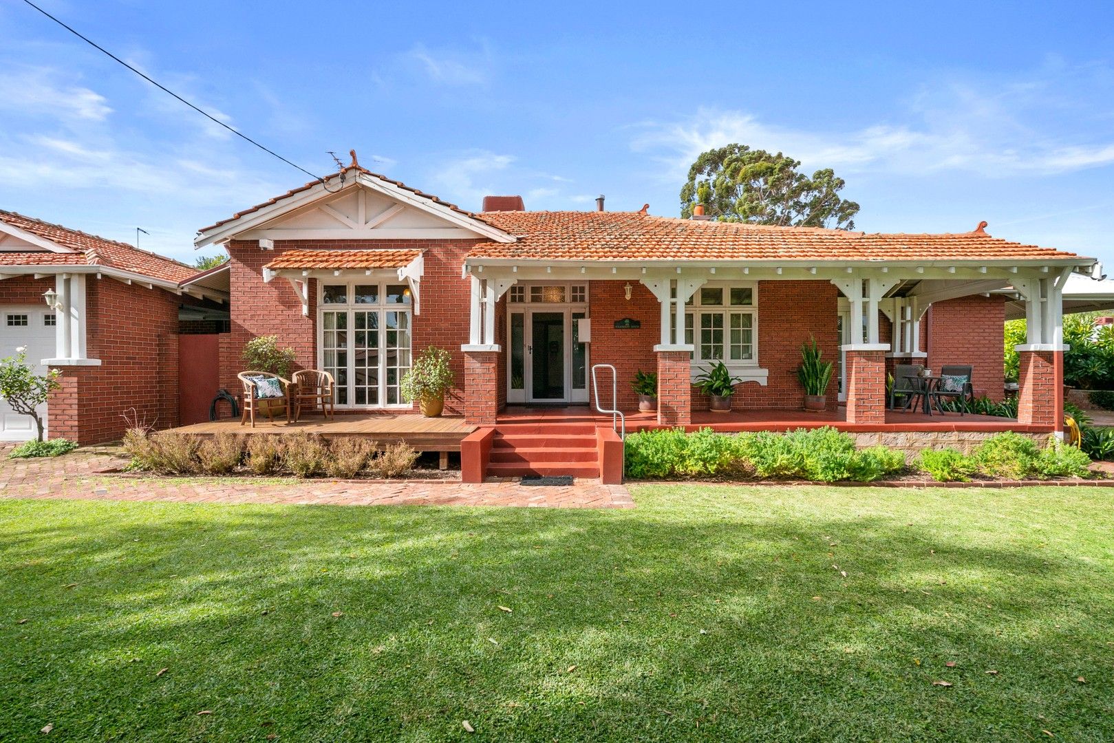 5 bedrooms House in 34 Point Walter Road BICTON WA, 6157