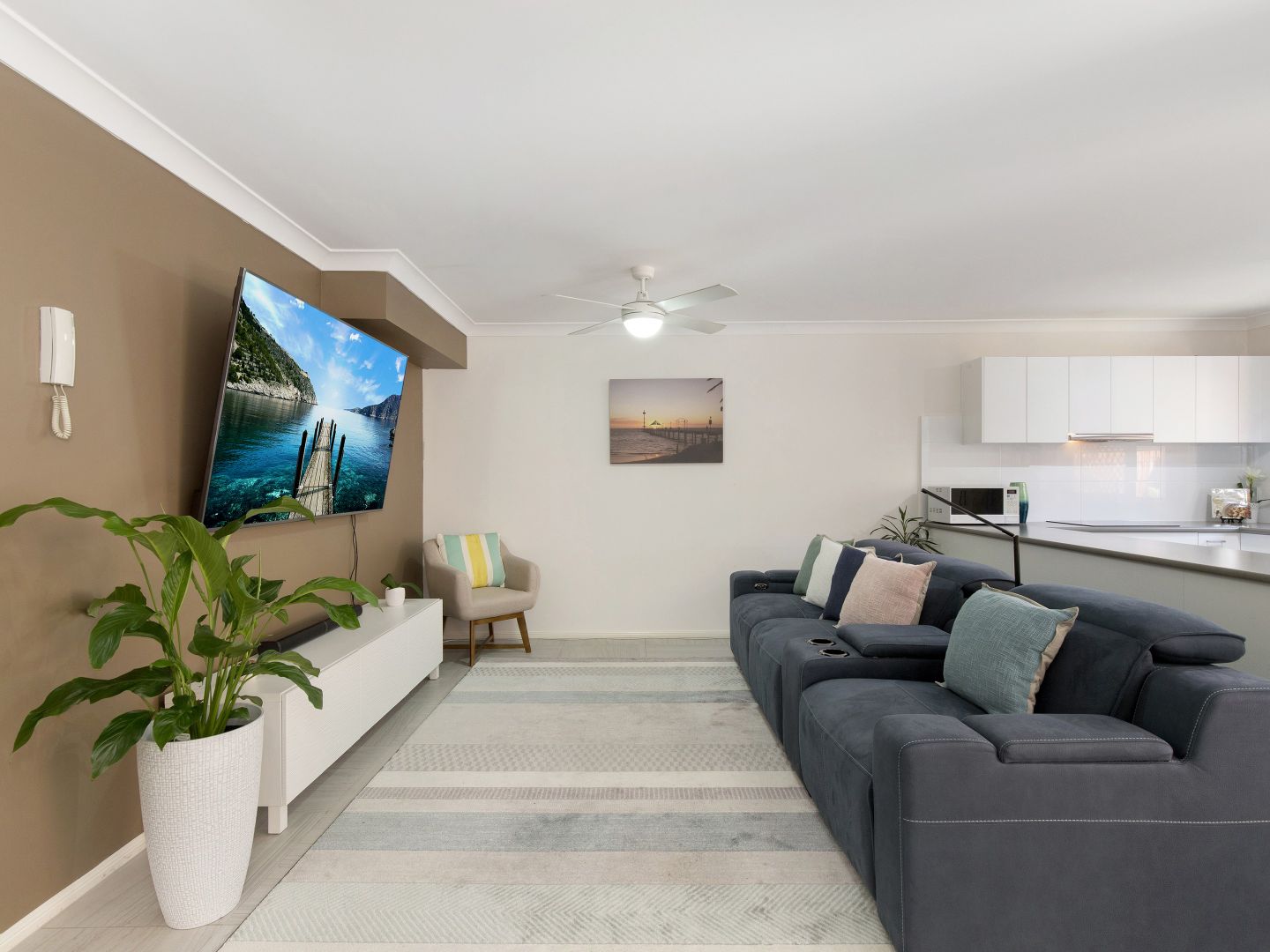 90/1 Coelia Court, Carrara QLD 4211, Image 1