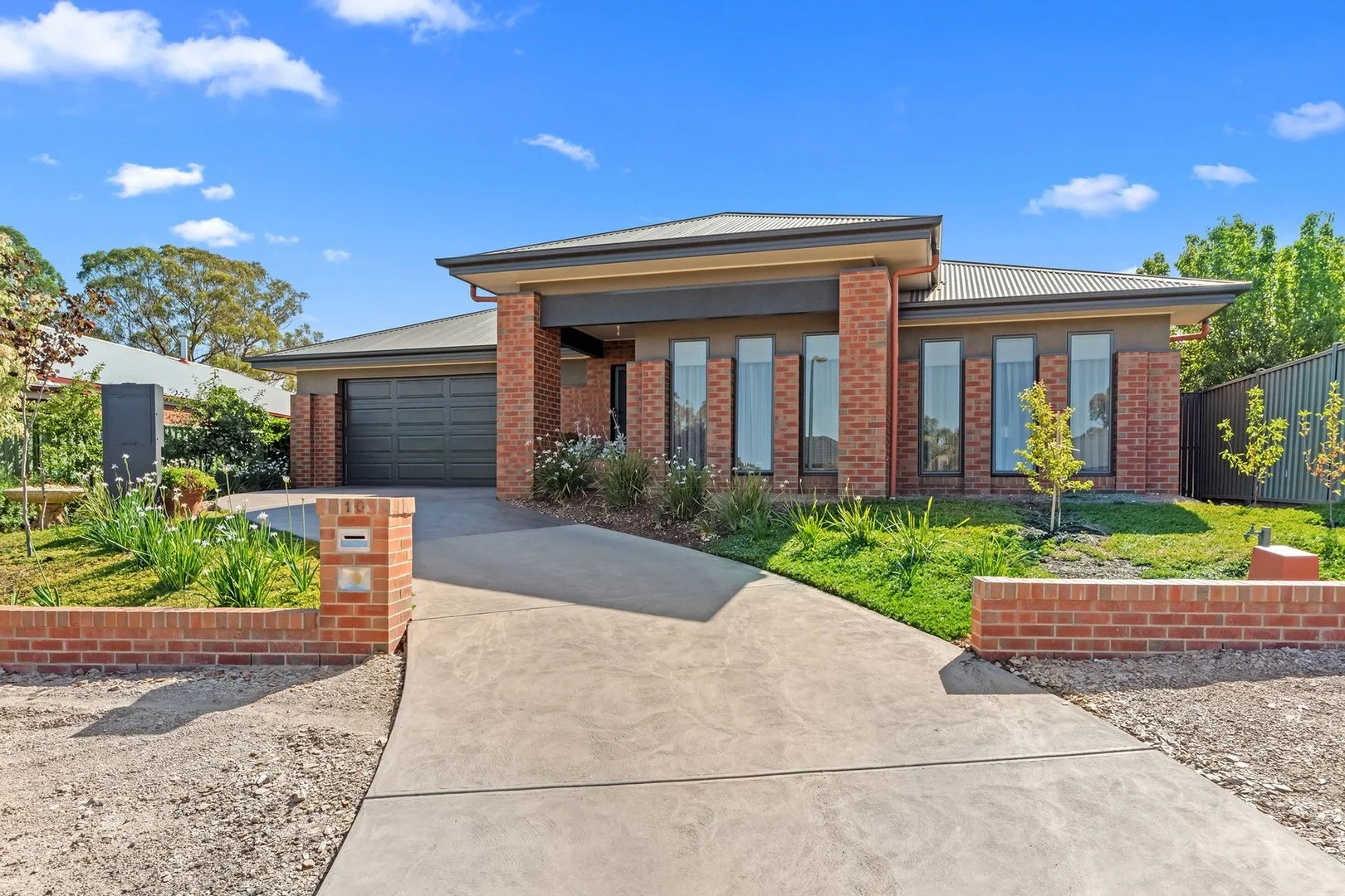 10 Hampshire Place, Strathfieldsaye VIC 3551