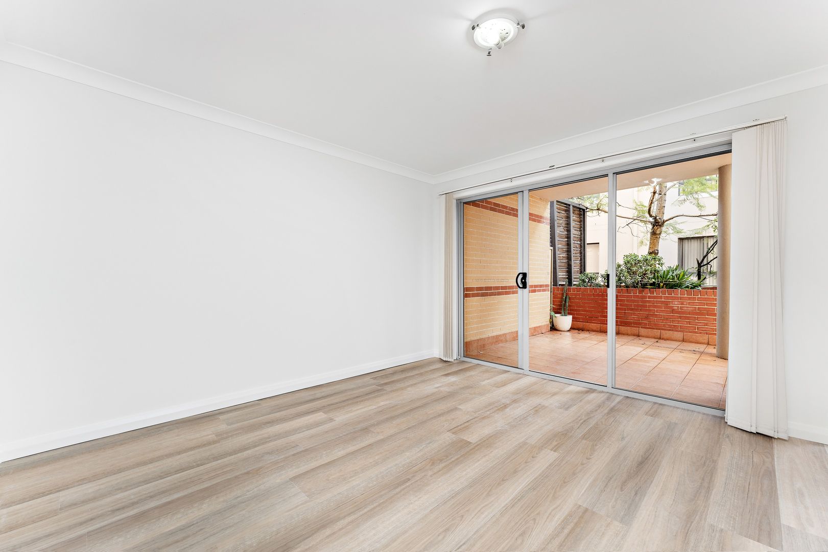 1/4 Victoria Street, Wollongong NSW 2500, Image 1