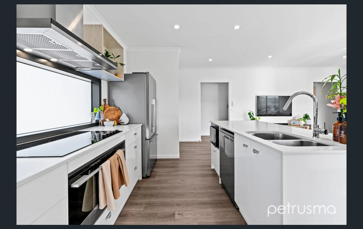 Additional image 6 of 2 Joan Lane, Rokeby TAS 7019