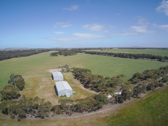 1510 Flinders Highway, Coomunga SA 5607