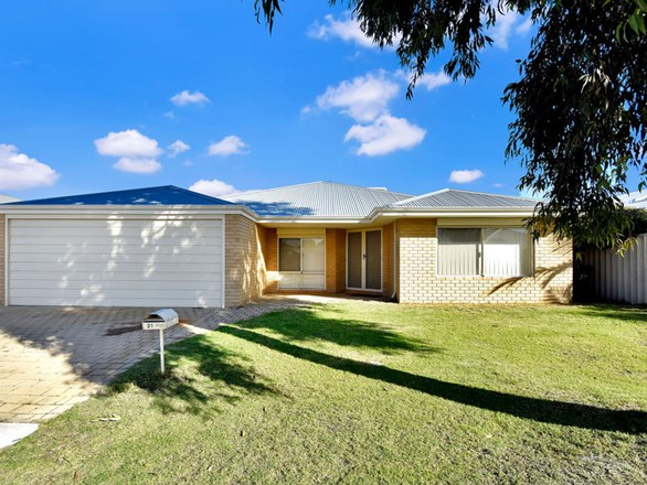 21 Whimbrel Parade, Bennett Springs WA 6063