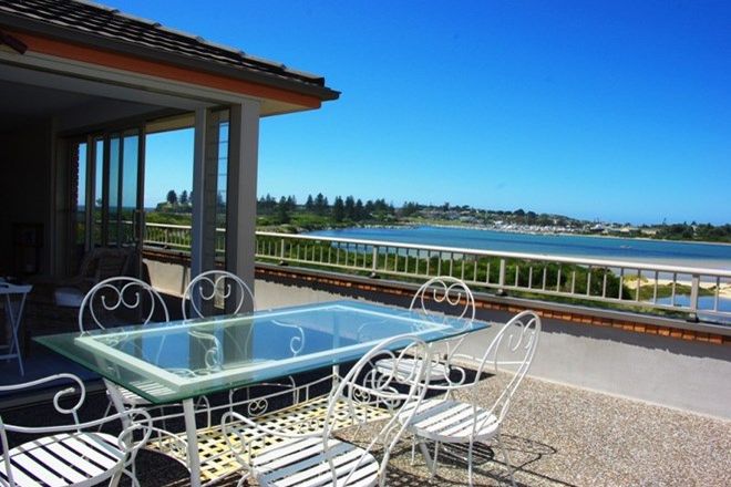 Picture of 2/2 Narira Street, BERMAGUI NSW 2546