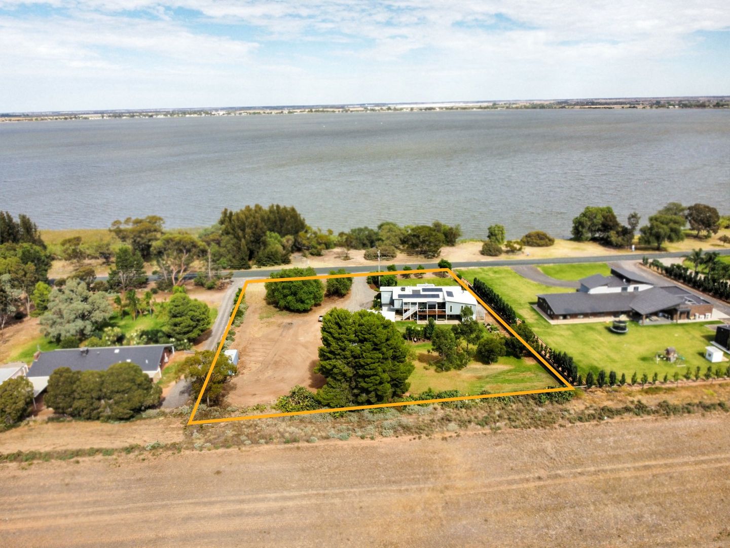 481 Lakeside Drive, Lake Boga VIC 3584, Image 2