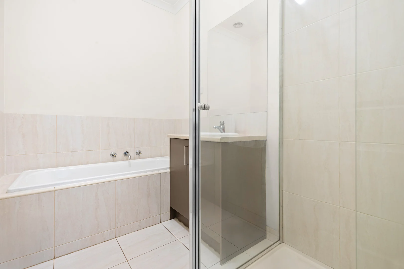 Additional image 8 of 2/7 Orlando Drive, Truganina VIC 3029