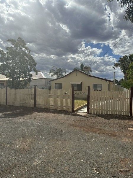 3 bedrooms House in 22 Campbell Street LAMINGTON WA, 6430