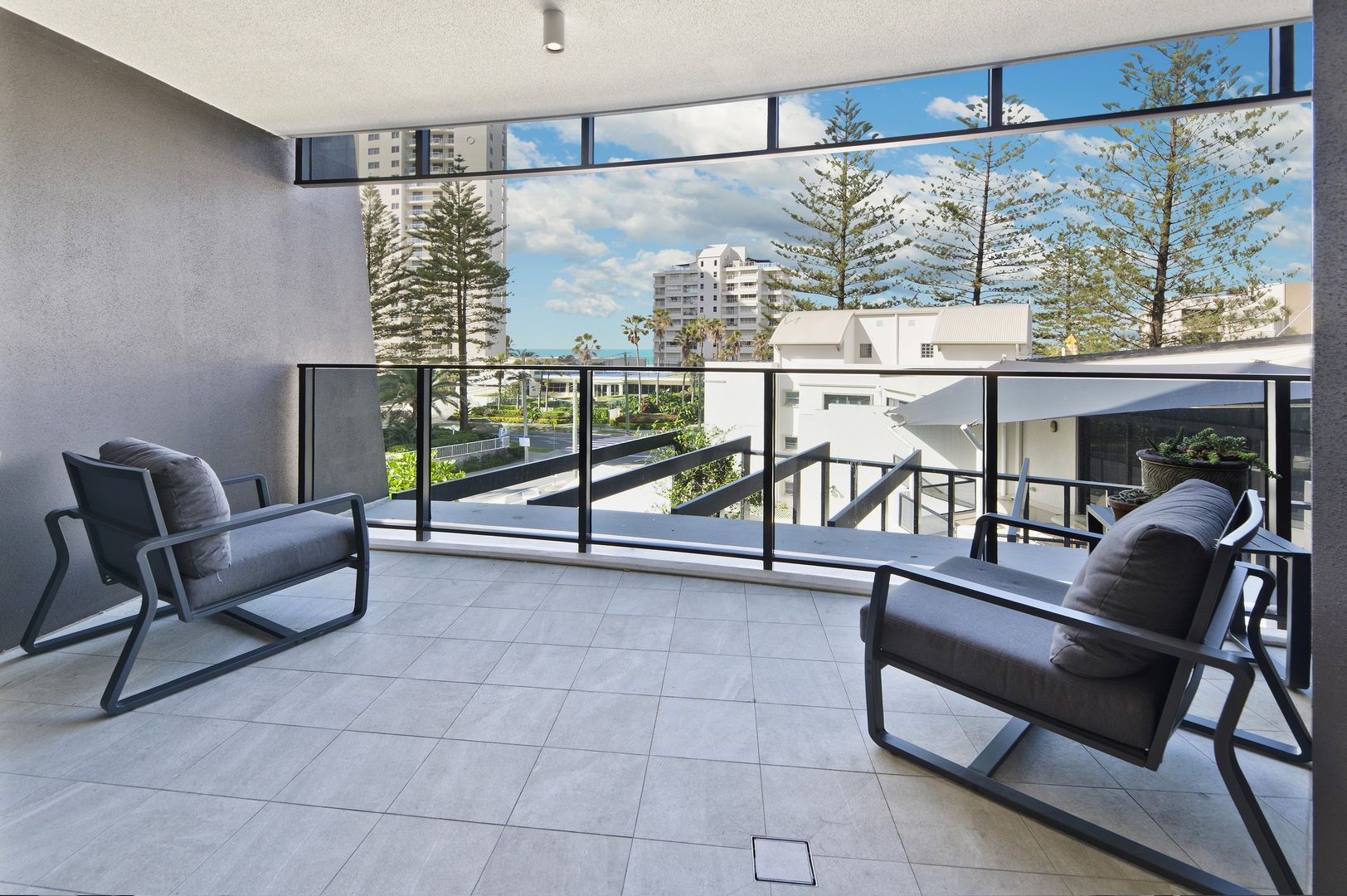 303/10-12 First Avenue, Broadbeach QLD 4218, Image 2