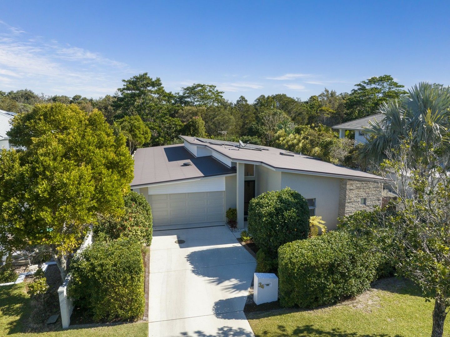 4 bedrooms House in 34 Longboard Circuit KINGSCLIFF NSW, 2487