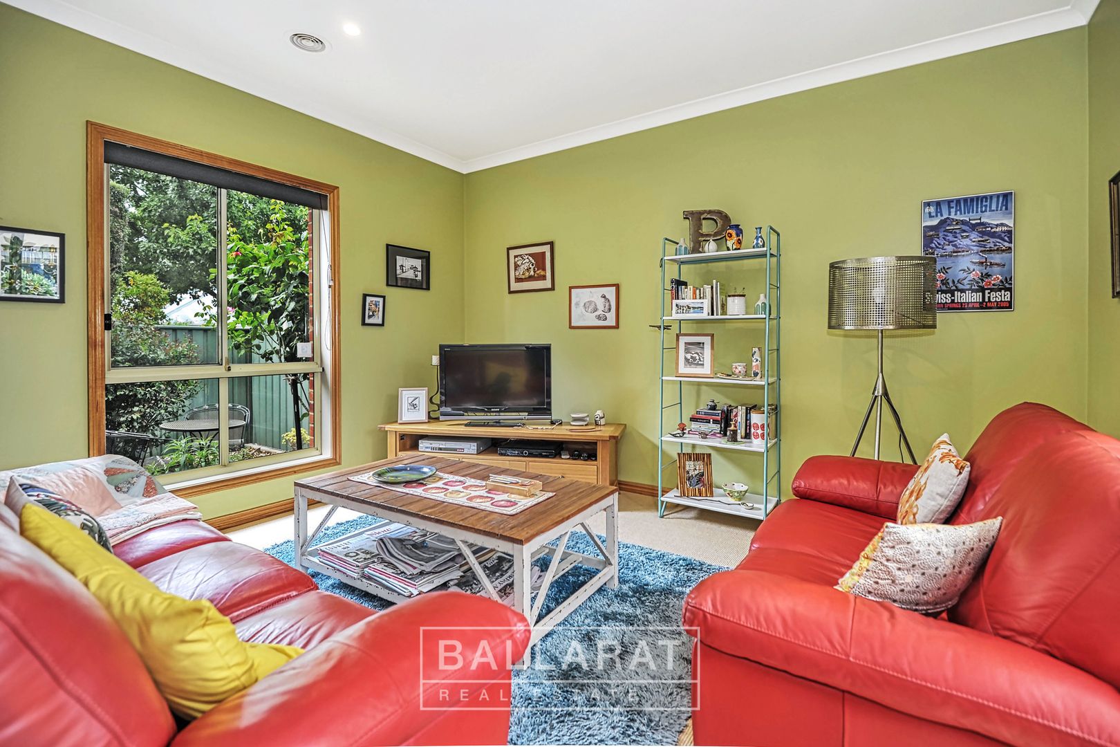 1 St Swindons Avenue, Lake Gardens VIC 3355, Image 2