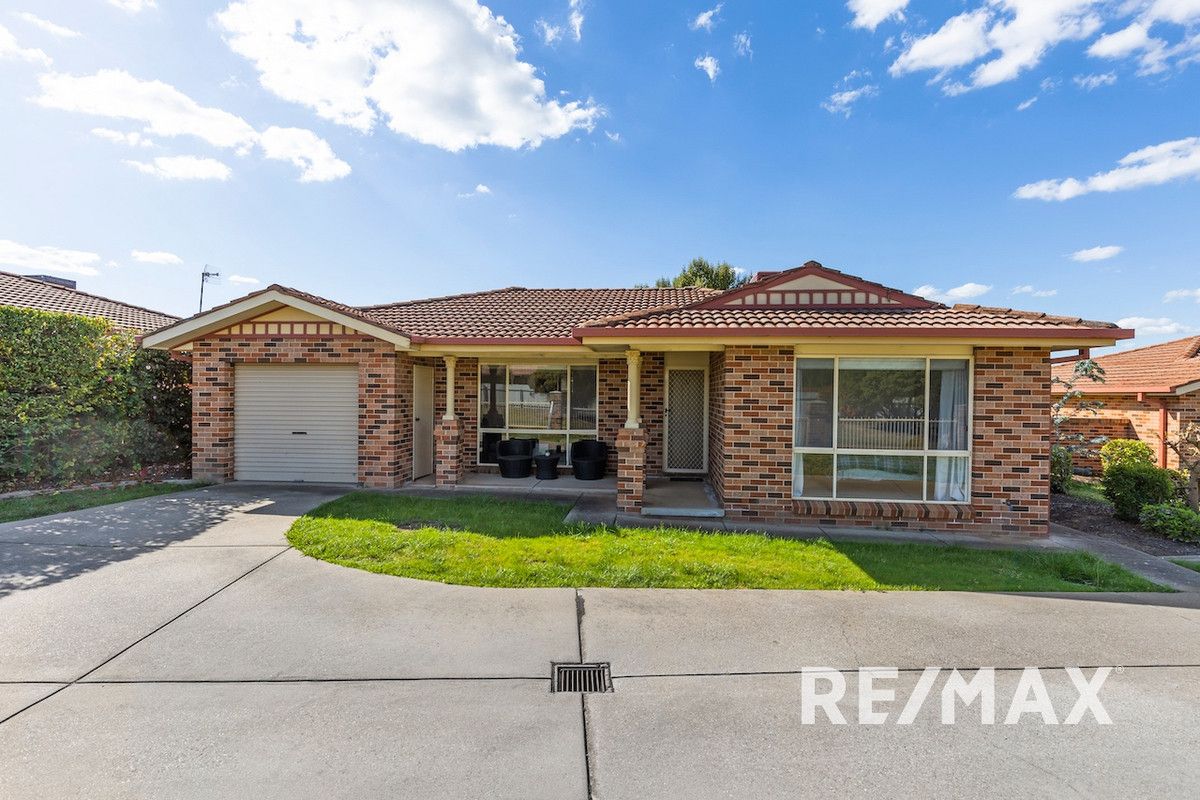 2/108 Undurra Drive, Glenfield Park NSW 2650, Image 1