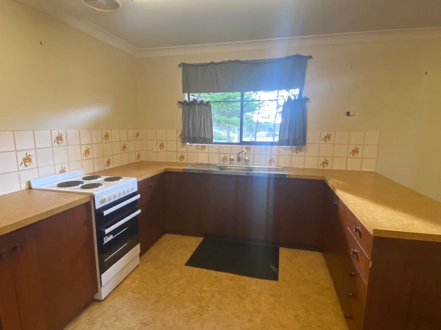 2/32 Uralla Road, Armidale NSW 2350 Apartment For Rent Domain