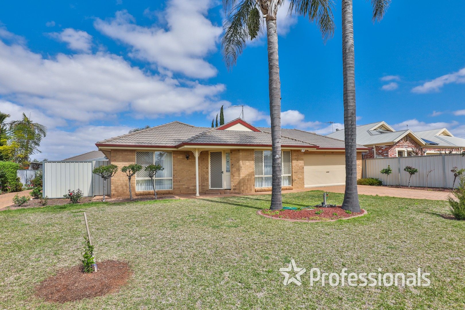2 bedrooms Townhouse in 6A Muscat Court MILDURA VIC, 3500