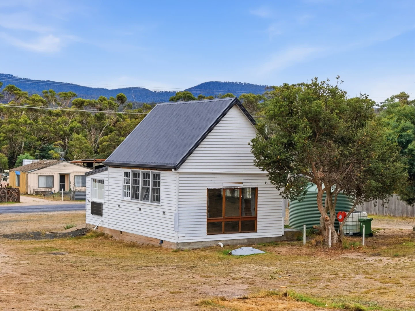 8-10 Royal George Road, Royal George TAS 7213