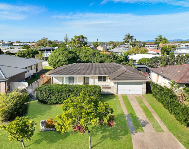 23 Gretel Drive, Mermaid Waters QLD 4218