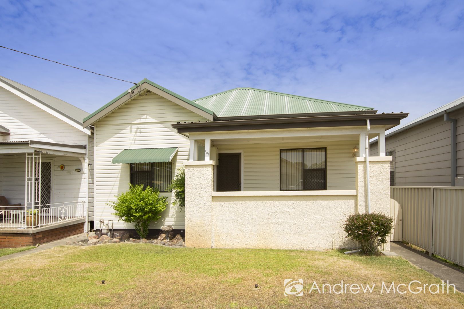 121 Roxburgh Street, Stockton NSW 2295, Image 2