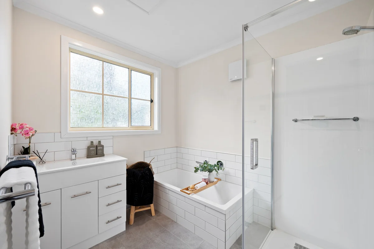 Additional image 12 of 4/9 Long Point Road, Sandy Bay TAS 7005