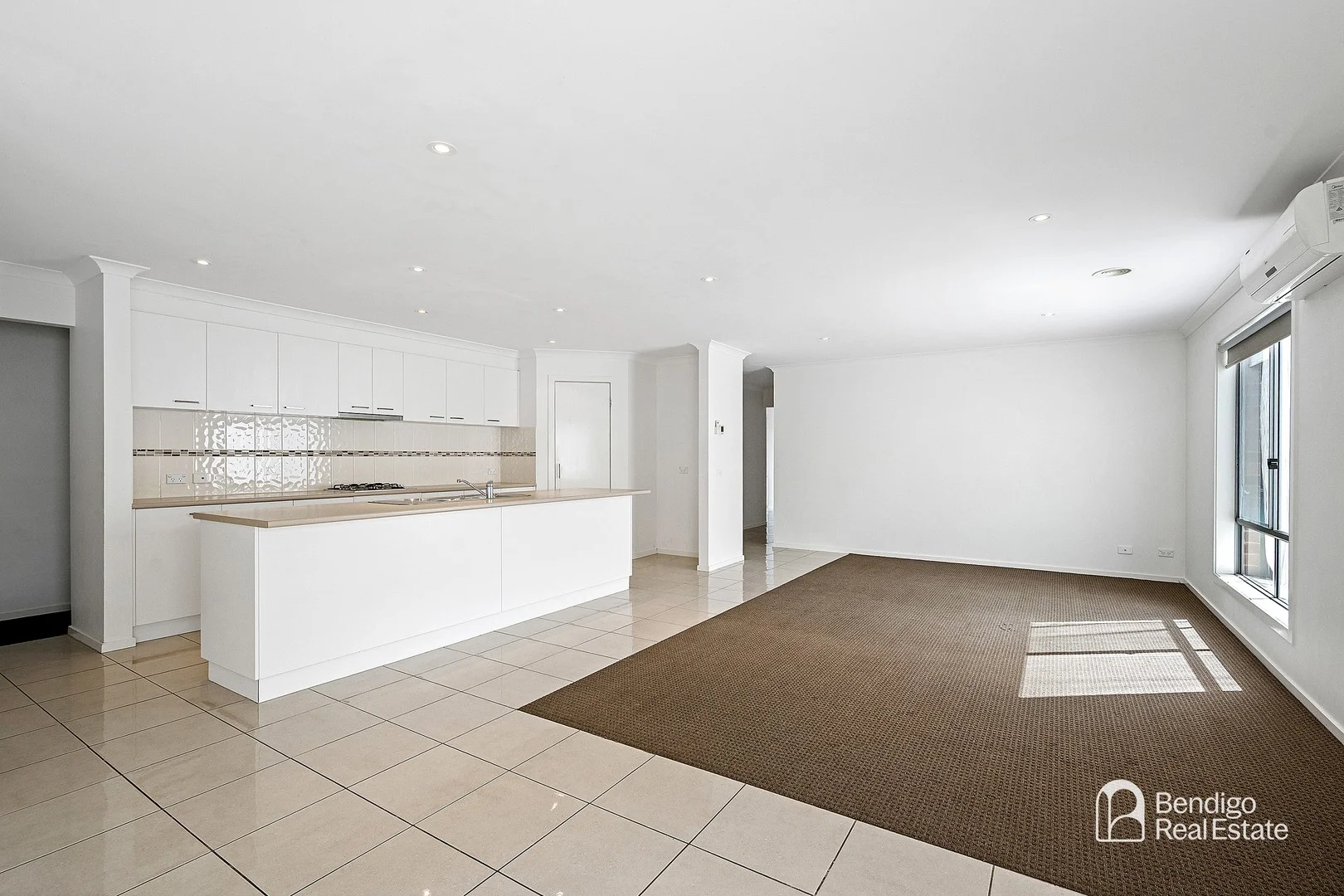 10 Caulfield Drive, Ascot VIC 3551