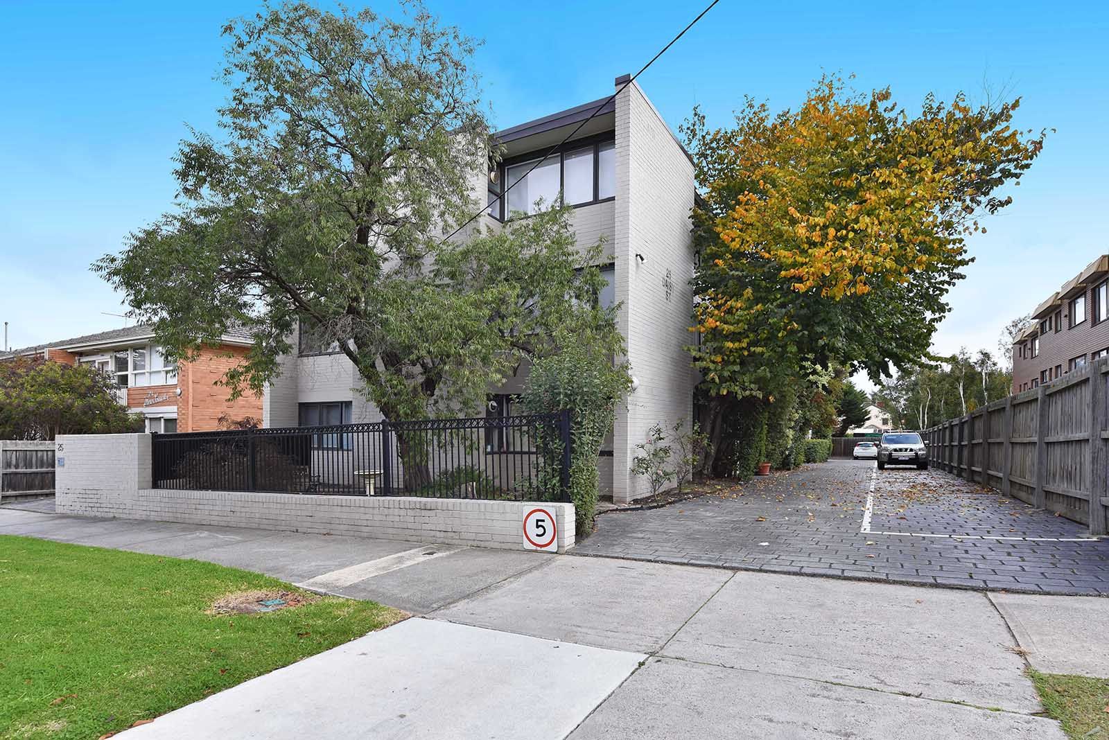1 bedrooms Apartment / Unit / Flat in 9/25 Daisy Street ESSENDON VIC, 3040