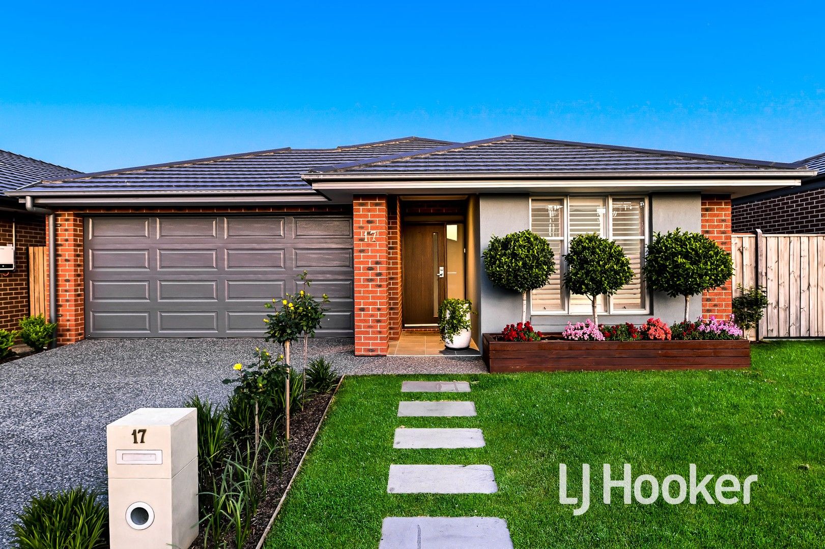 4 bedrooms House in 17 Tarheel Street CLYDE NORTH VIC, 3978