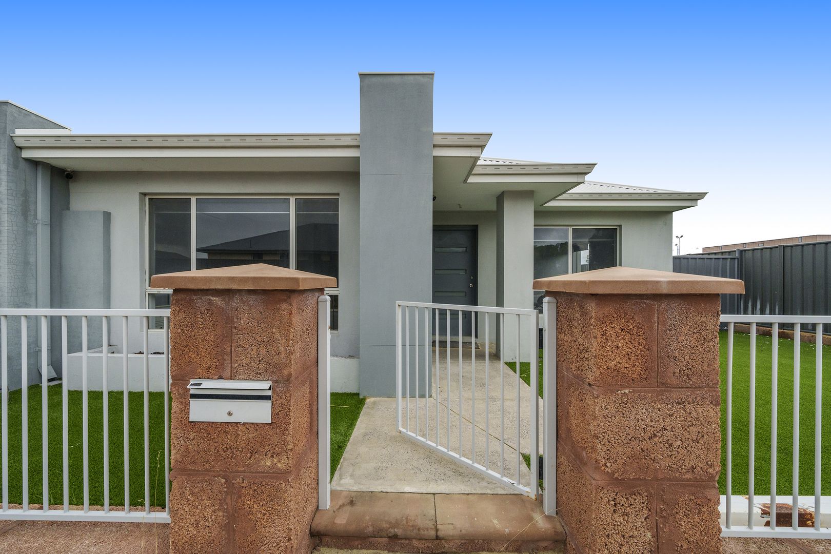 2 Wallaby Road, Banksia Grove WA 6031, Image 2