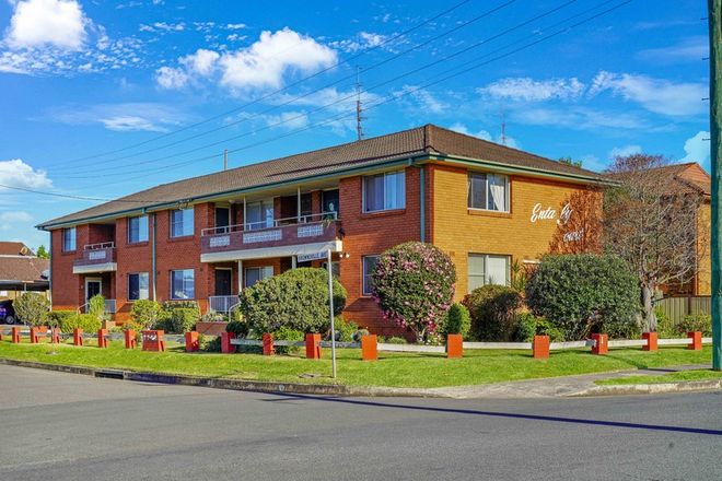 Picture of 5/13 Prince Edward Drive, BROWNSVILLE NSW 2530