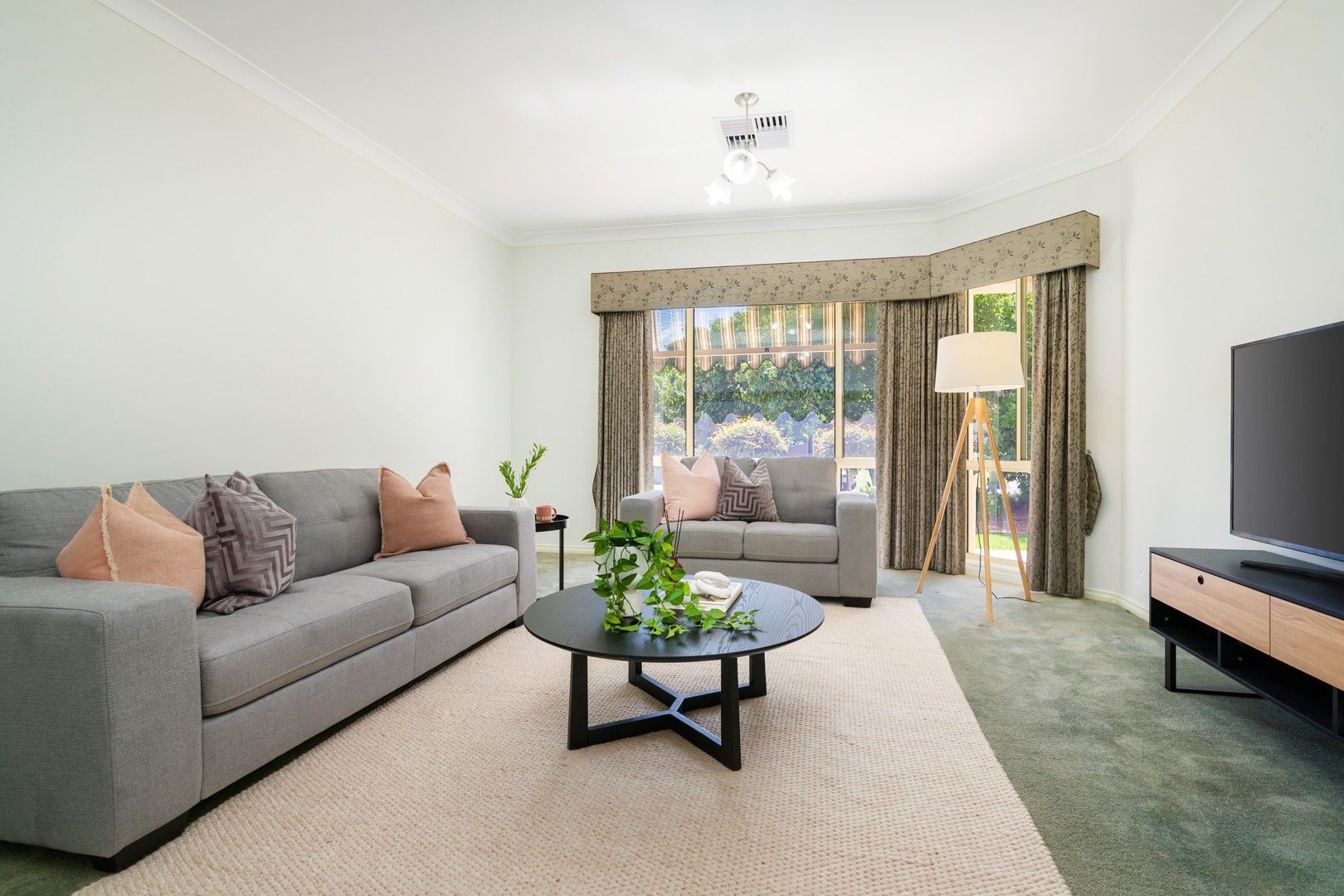 8 Rixon Place, Glenroy NSW 2640, Image 2