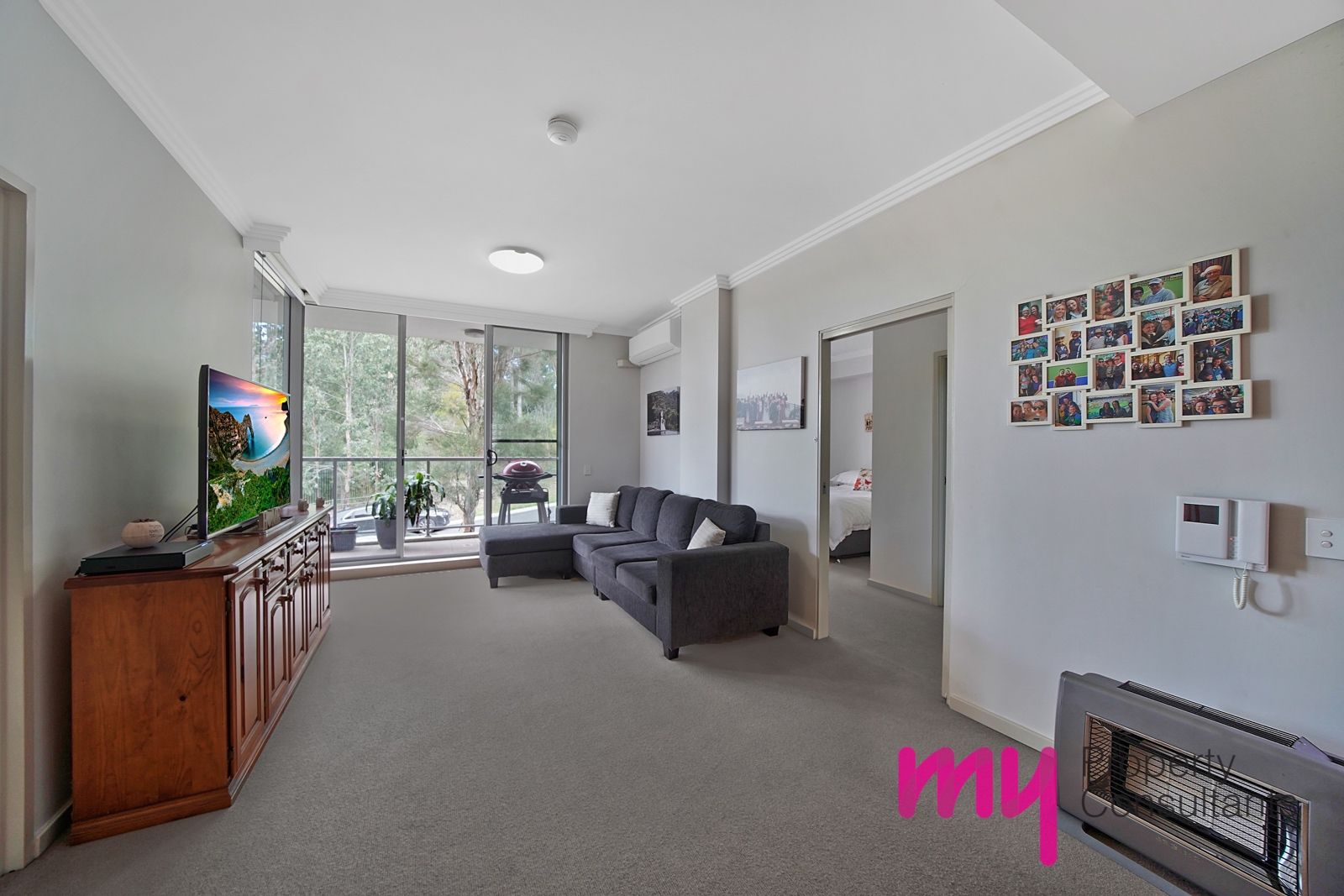 18 1 5 Parkside Crescent Campbelltown Nsw 2560 Domain