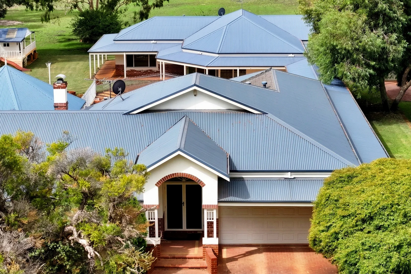 Additional image 5 of 209 Kargotich Road, Oakford WA 6121