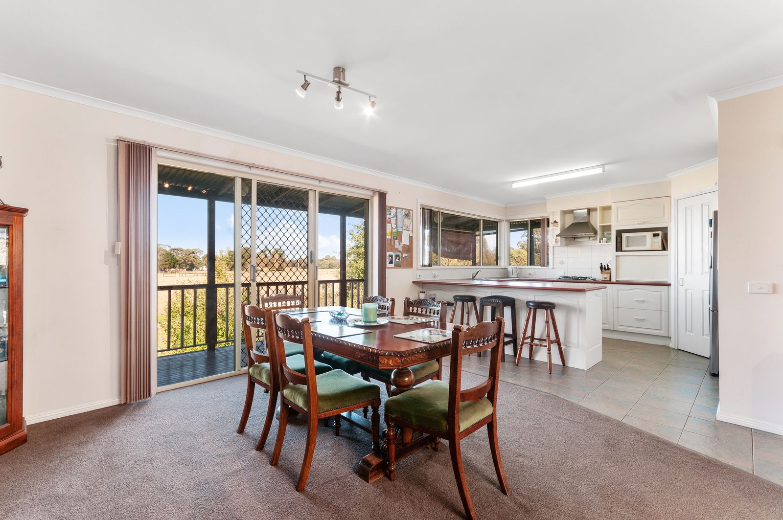 4 Dudley Street, Heyfield VIC 3858, Image 2