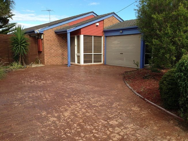 4 bedrooms House in 18 Berkeley Court SEABROOK VIC, 3028