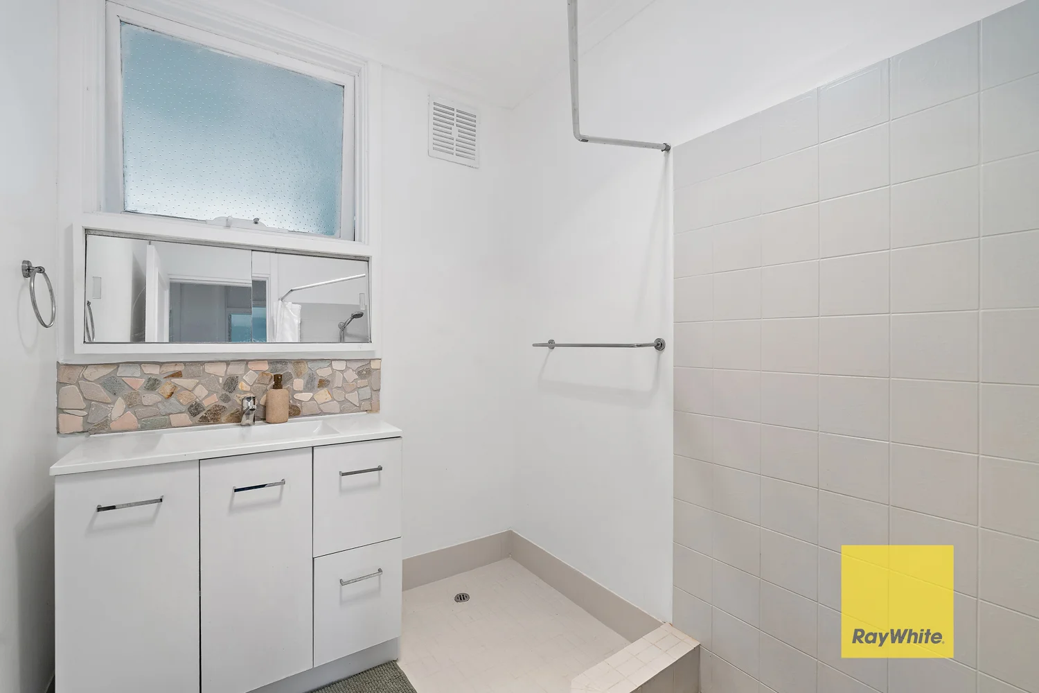 Additional image 14 of 5B Churchdown Street, Thornlie WA 6108