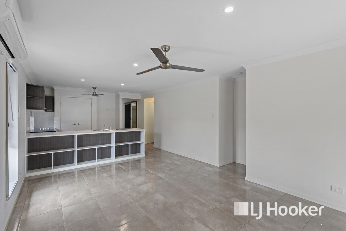 2/7 Richmond Terrace, Plainland QLD 4341, Image 2