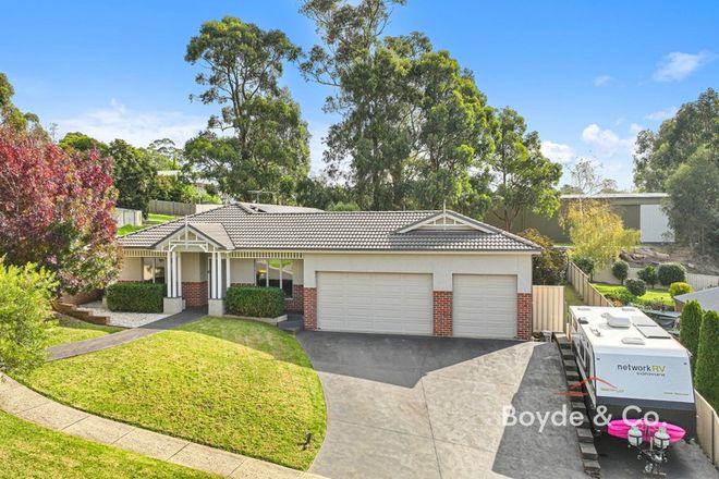 Picture of 13 Lakeside Court, DROUIN VIC 3818