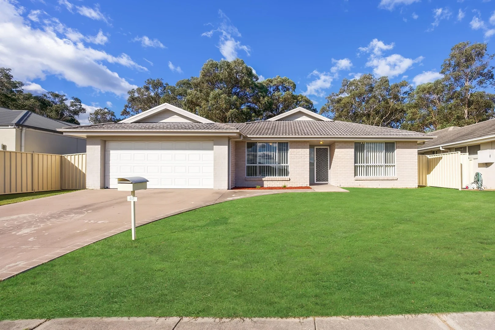 42 Ashton Drive, Heddon Greta NSW 2321
