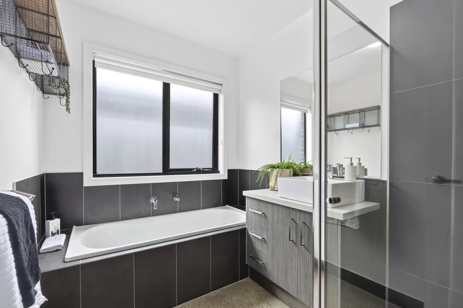 Additional image 9 of 3/11 Toyne Avenue, Hamlyn Heights VIC 3215