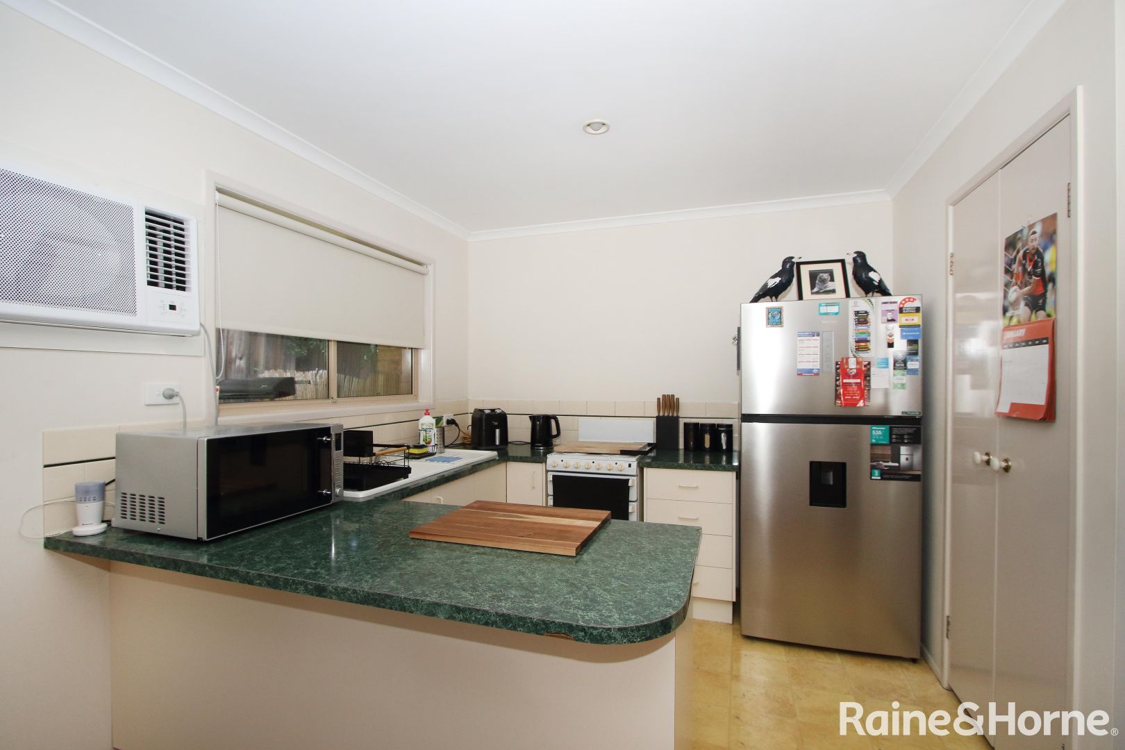 9/6 Rosegum Place, Redbank Plains QLD 4301, Image 2